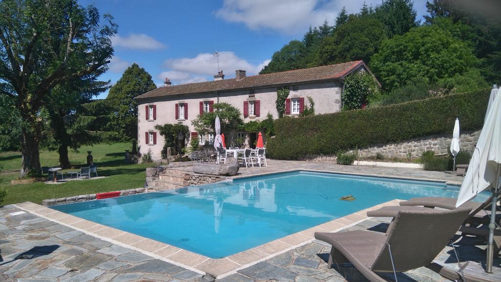 Les Vergnes Saint-Pardoux-le-Neuf Bagian luar foto